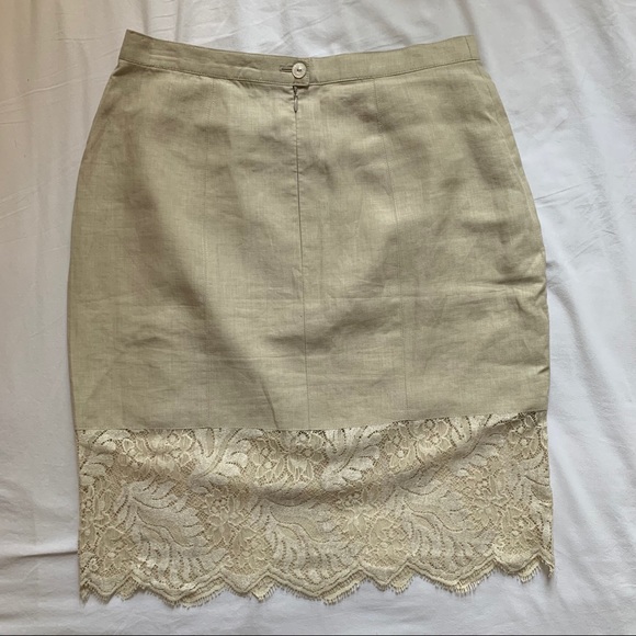 Escada linen and lace skirt - Picture 2 of 7